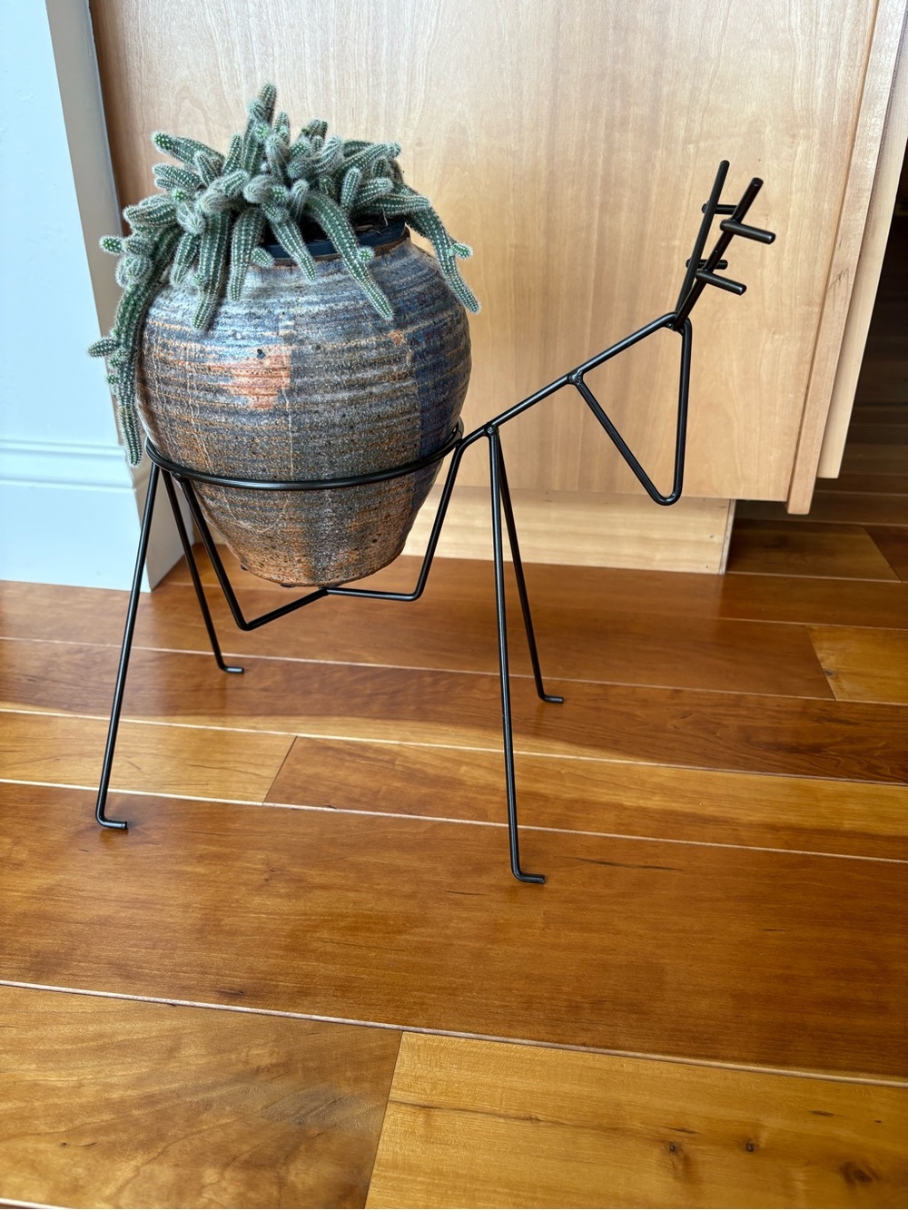 NEW Cool Bronze Metal Deer Plant Stand Planter Holder POT AND PLANT NOT INCLUDED